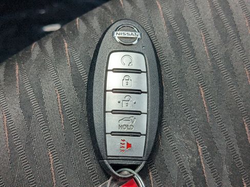 Used 2019 Nissan Rogue SV w/ Premium Package AWD/4WD image 28