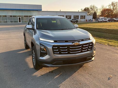 New 2026 Chevrolet Equinox LT w/ Convenience Package II image 7