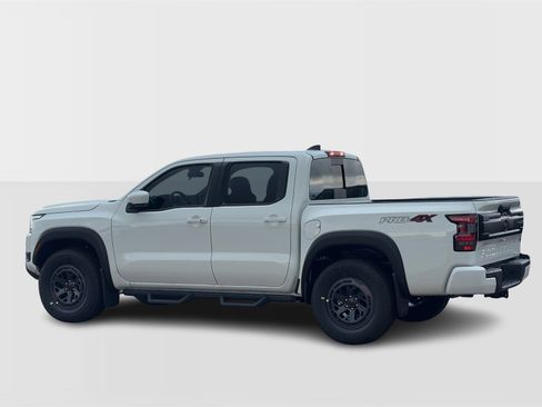 New 2026 Nissan Frontier PRO-4X w/ Pro-4x Convenience Package image 3