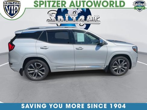 Used 2020 GMC Terrain Denali w/ Denali Premium Package AWD/4WD image 12