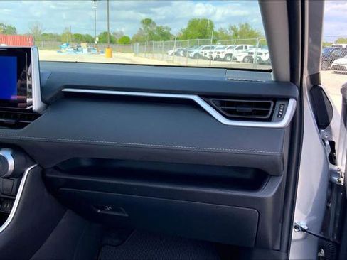 Certified 2025 Toyota RAV4 LE image 18