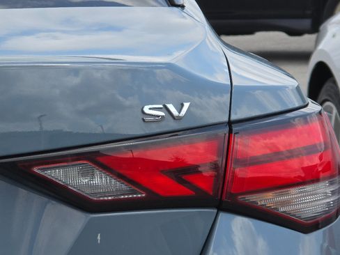 Used 2024 Nissan Sentra SV FWD image 4