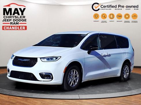 Used 2024 Chrysler Pacifica Touring-L image 1