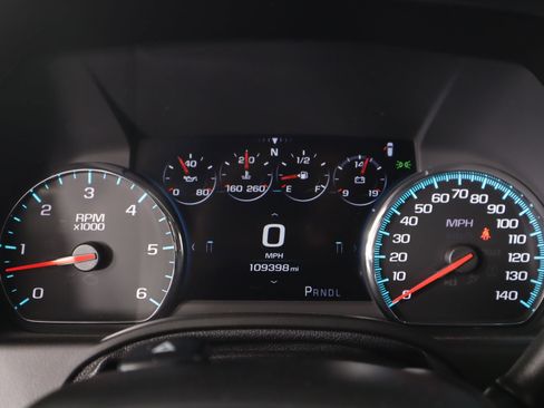 Used 2017 GMC Yukon Denali w/ Open Road Package image 4