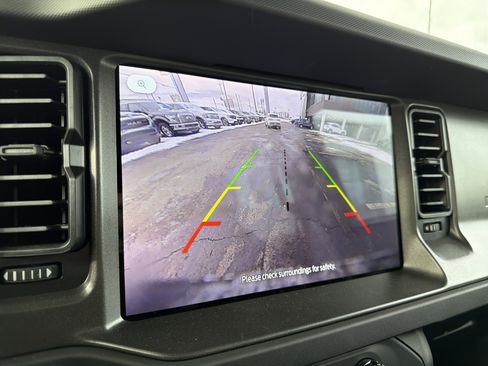 Used 2025 Ford Bronco 4-Door image 19