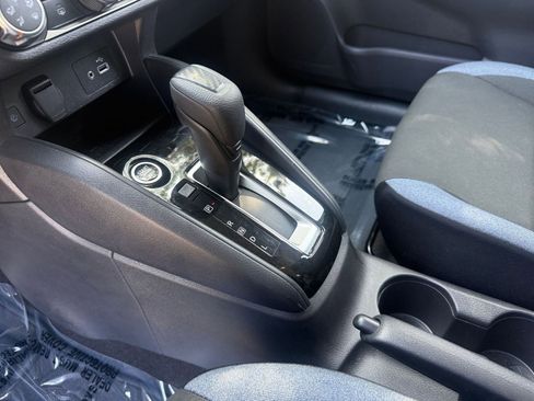 Used 2025 Nissan Versa SV image 37