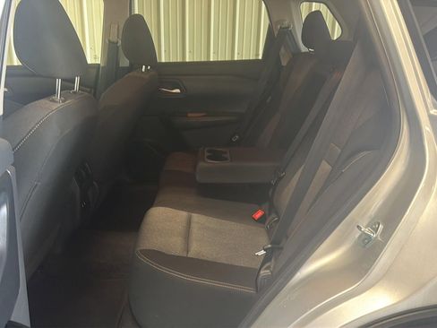 Used 2024 Nissan Rogue SV image 14