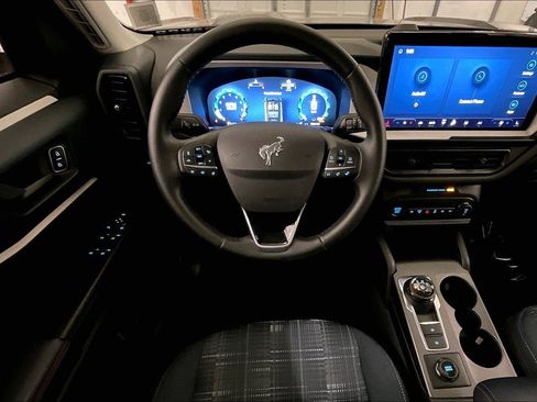 Certified 2025 Ford Bronco Sport Heritage w/ Convenience Package image 5