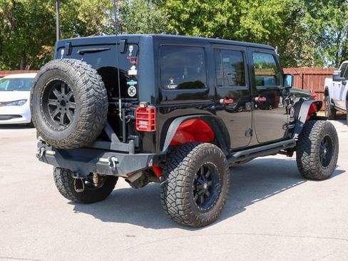 Used 2014 Jeep Wrangler Unlimited Sahara AWD/4WD image 3