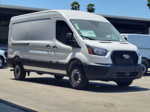 New 2026 Ford Transit 250 148 Medium Roof w/ Load Area Protection Package RWD image 35