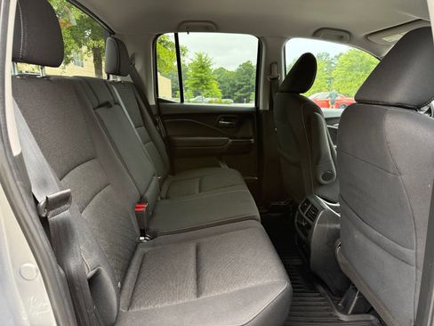 Used 2021 Honda Ridgeline Sport image 38