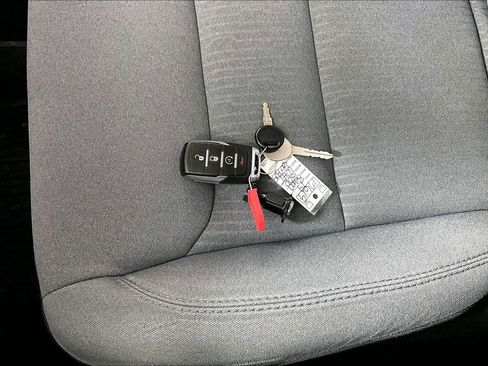 Used 2019 RAM 1500 Big Horn image 10