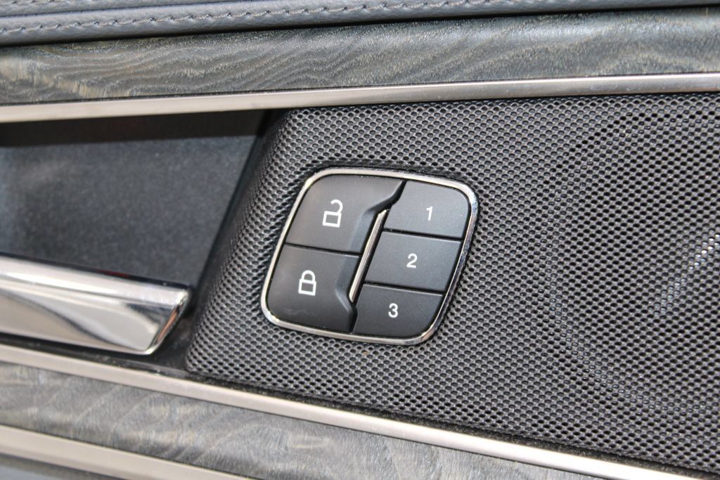 Used 2019 Lincoln Nautilus Reserve FWD image 28