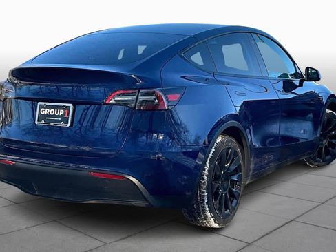 Used 2021 Tesla Model Y Long Range image 12