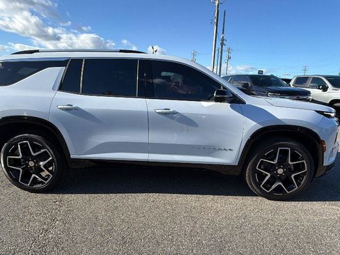 New 2026 Chevrolet Traverse High Country FWD image 9
