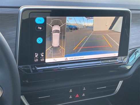 New 2026 Volkswagen Atlas SEL Premium R-Line image 23