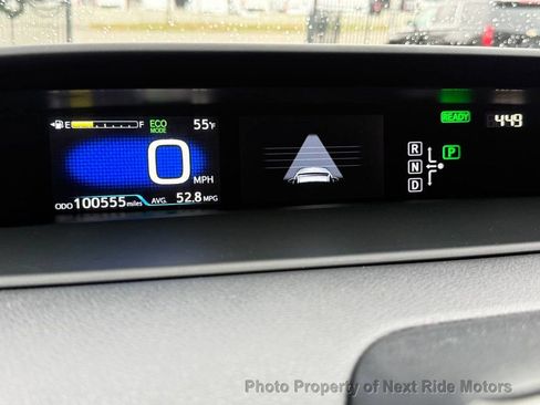 Used 2017 Toyota Prius image 21