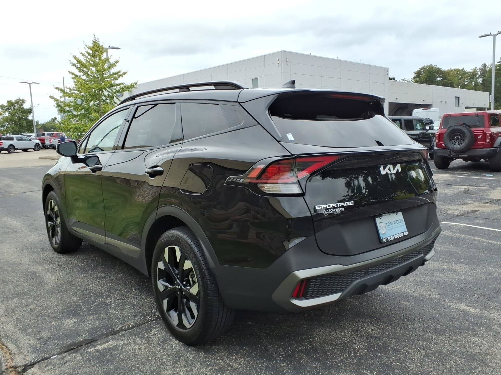 Used 2023 Kia Sportage X-Line w/ X-Line Premium Package AWD/4WD image 8