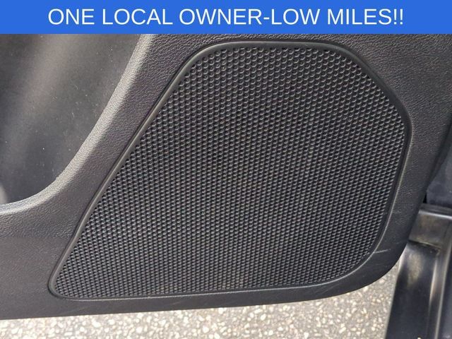Used 2019 Jeep Cherokee Trailhawk w/ Cold Weather Group AWD/4WD image 15