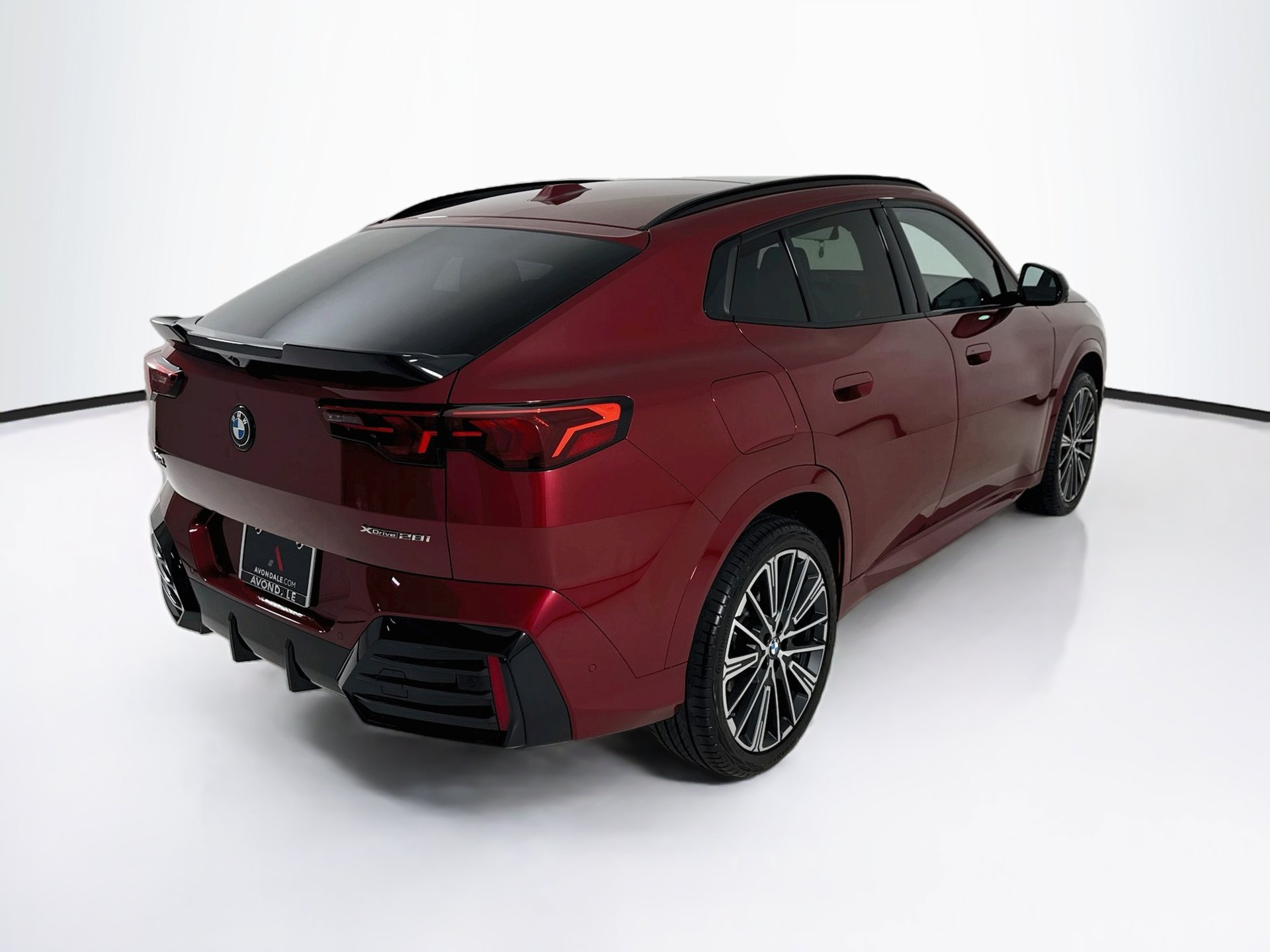 Used 2026 BMW X2 xDrive28i AWD/4WD image 8