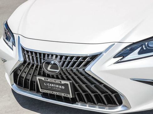 Certified 2023 Lexus ES 350 w/ Accessory Package (Z2) FWD image 10