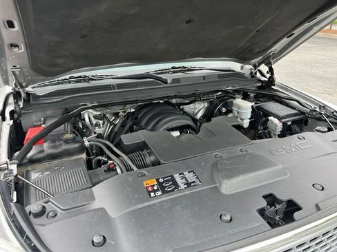 Used 2016 GMC Yukon XL Denali w/ Open Road Package RWD image 45