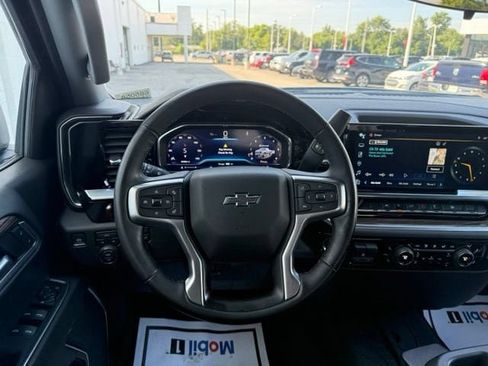 Certified 2024 Chevrolet Silverado 1500 RST AWD/4WD image 30