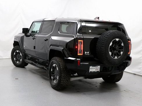 New 2024 GMC Hummer EV 2X w/ Extreme Off-Road Package image 8
