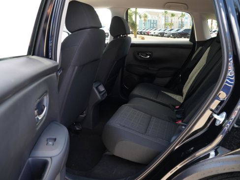 New 2026 Honda HR-V LX image 18