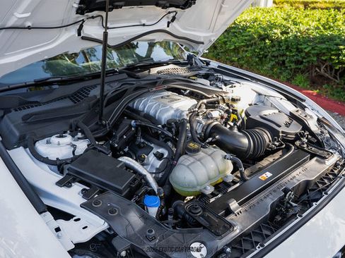 Used 2022 Ford Mustang Shelby GT500 w/ Carbon Fiber Track Pack image 16