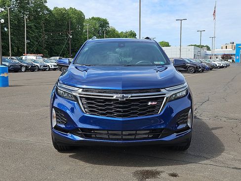 Used 2023 Chevrolet Equinox RS AWD/4WD image 2