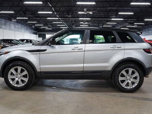 Used 2017 Land Rover Range Rover Evoque SE Premium AWD/4WD image 2