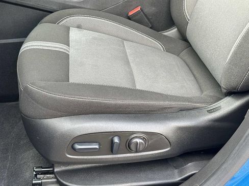 Used 2025 Chevrolet Blazer LT w/ Driver Confidence Package image 18