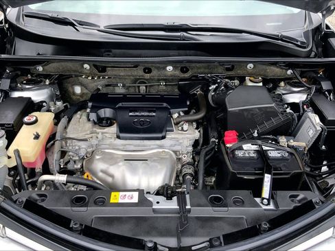 Used 2018 Toyota RAV4 XLE image 31