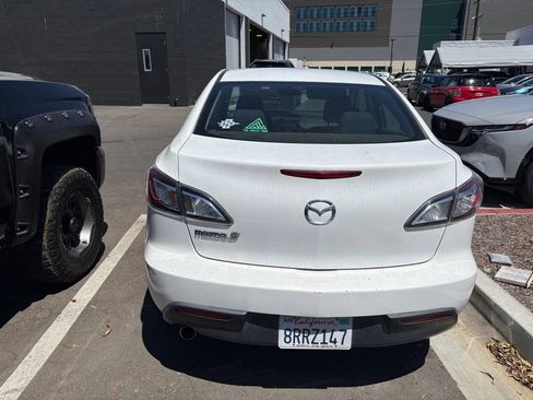 Used 2010 MAZDA MAZDA3 i Touring FWD image 8