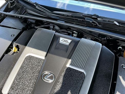 Used 2022 Lexus LS 500 AWD w/ Interior Upgrade Package image 33