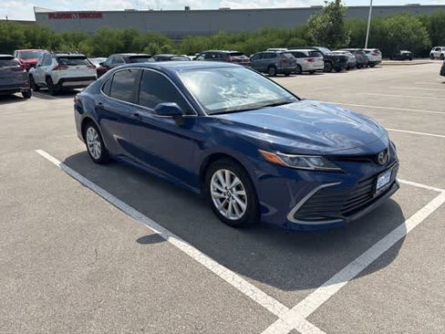 Used 2023 Toyota Camry LE w/ Convenience Package FWD image 7