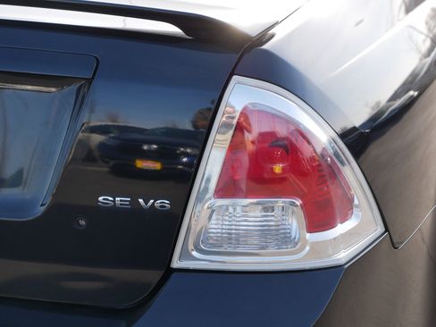 Used 2009 Ford Fusion SE image 17