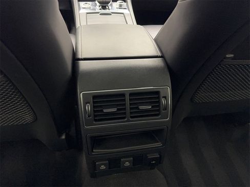 Used 2024 Jaguar F-PACE R-Dynamic S image 69