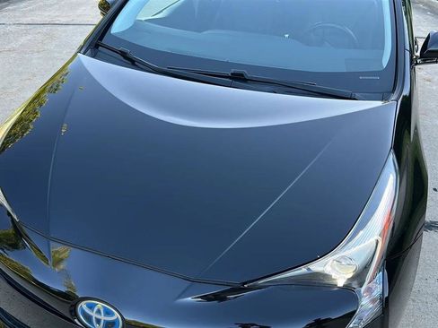 Used 2016 Toyota Prius Three Touring FWD image 23