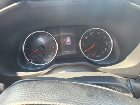 Used 2021 Toyota RAV4 LE AWD/4WD image 15