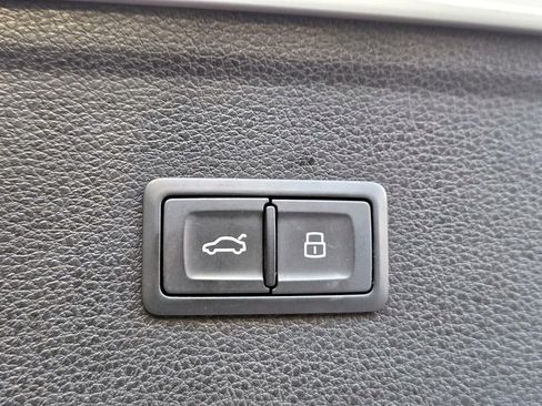 Used 2018 Audi Q5 2.0T Premium w/ Convenience Package image 35