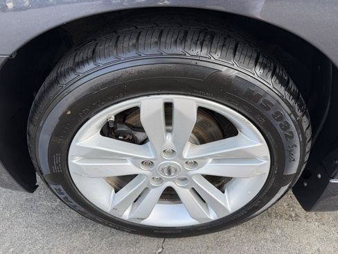 Used 2011 Nissan Altima 3.5 SR w/ 3.5SR Premium Pkg FWD image 18