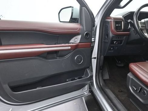 Used 2023 Ford Expedition Max Limited AWD/4WD image 17