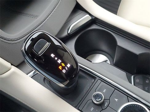 New 2025 Cadillac XT5 Premium Luxury w/ LPO, Floor Liner Package image 17