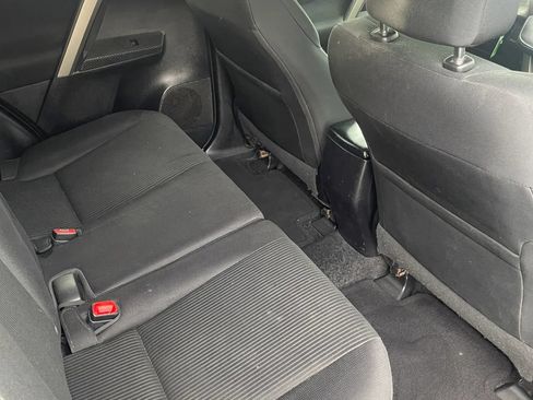 Used 2013 Toyota RAV4 XLE AWD/4WD image 32