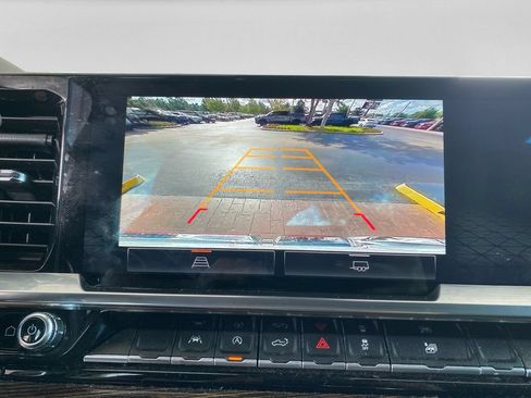 Used 2023 GMC Sierra 1500 Elevation RWD image 15