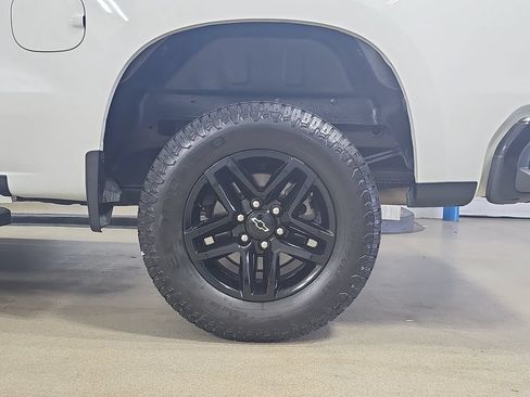 Used 2022 Chevrolet Silverado 1500 Custom Trail Boss w/ LPO, Dark Essentials Package AWD/4WD image 37