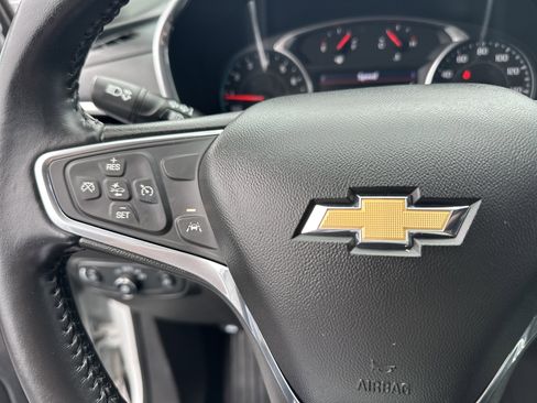 Used 2020 Chevrolet Equinox LT image 25