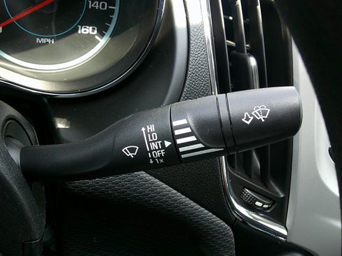 Used 2017 Chevrolet Cruze LS image 21